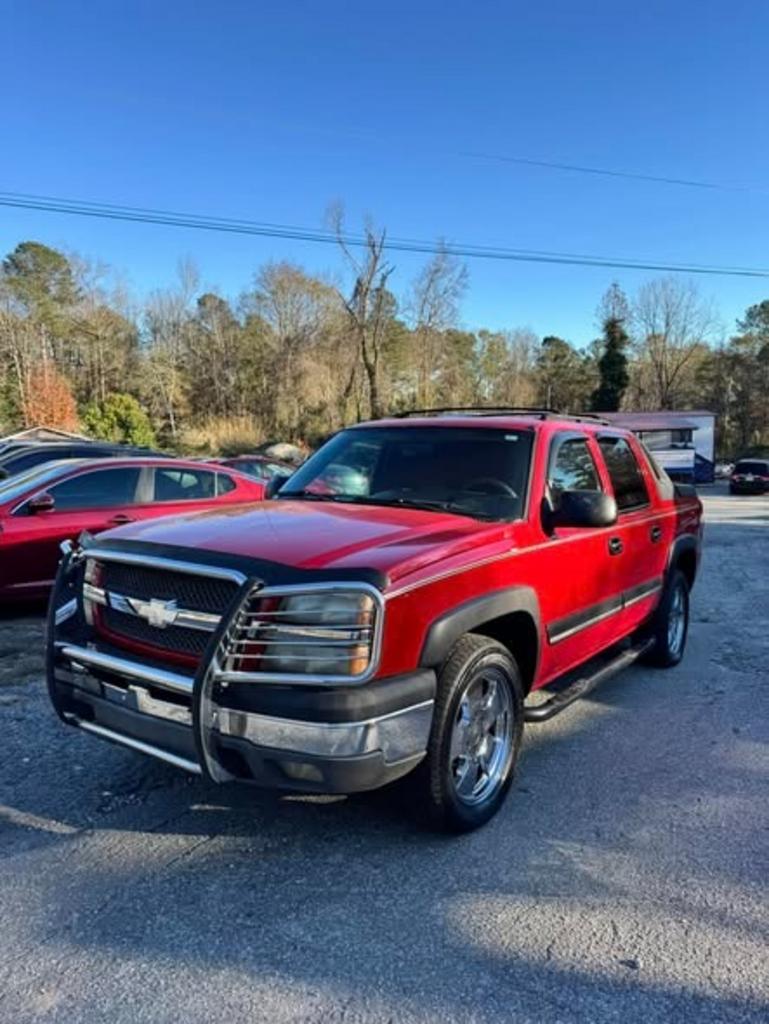 2004 Chevrolet Avalanche Base's photo